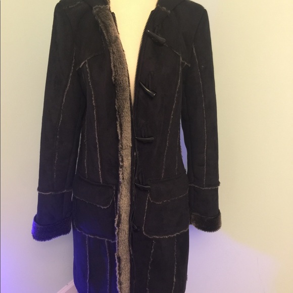 Saks fifth avenue fur lined coat - Picture 3 of 8